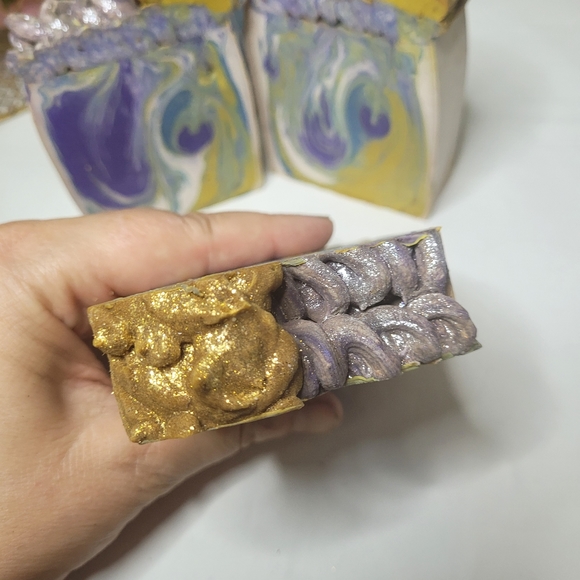 Frankincense and myrrh scented handmade 2 soap bars - Picture 2 of 9